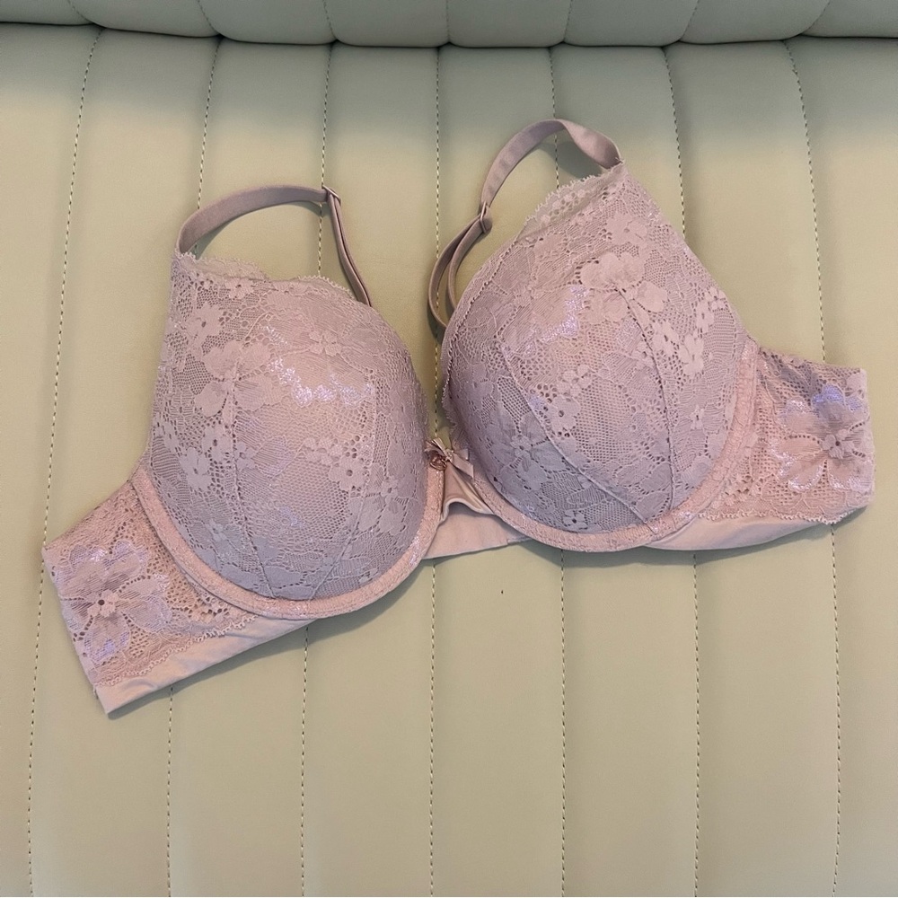Victoria's Secret Light lavender Lace Underwire Perfect Shape Bra 36B